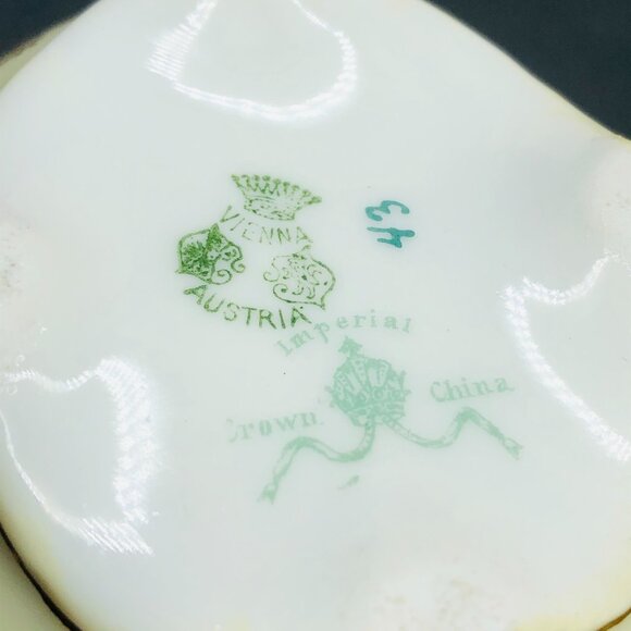 Antique Imperial Crown Austria Porcelain Creamer & Sugar Set: Cherub Tapestry - Picture 10 of 14